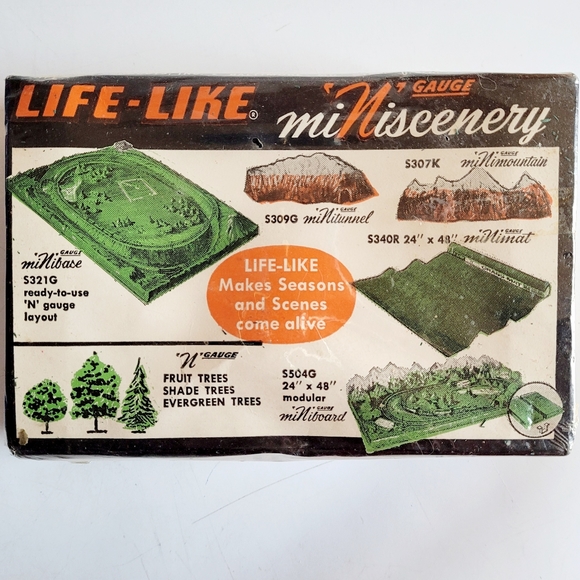 Vintage Pack of 3 miNiscenery Evergreen Trees by Life-Like Products, Inc - Picture 2 of 6